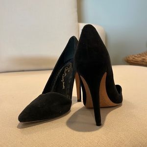 Alice + Olivia black suede heels size 38